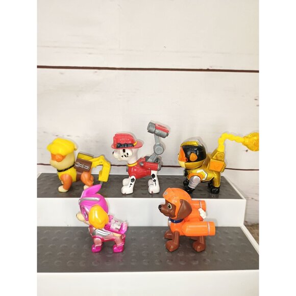 Paw Patrol Mini Plastic Figurines Set Of 5 Characters Marshall Rubble Zuma Rocky - Picture 2 of 12